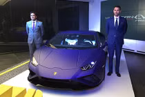 Lamborghini Huracan EVO RWD ra mắt Thái Lan từ 14 tỷ đồng