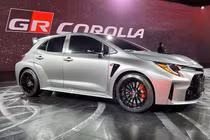 Toyota GR Corolla 2023 sắp về Việt Nam "đấu" Honda Civic Type R?