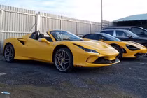 Cận cảnh siêu xe Ferrari F8 Spider đầu tiên về Việt Nam