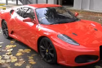 Siêu xe Ferrari F430 "nhái" từ Toyota MR2 bị cảnh sát Ý bắt giữ