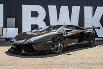 Ngắm siêu xe Lamborghini Aventador màu đặc biệt từ Liberty Walk