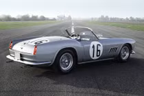 Ferrari 250 GT LWB đấu giá lên tới hơn 401 tỷ đồng