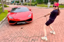 Lamborghini Huracan độ tiền tỷ của Đoàn Di Băng đã tìm thấy chủ mới