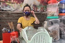 Nam shipper bị hành hung vì nhục mạ tài xế, đập phá ô tô