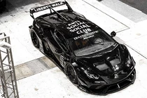 Siêu xe Lamborghini Huracan khoác áo Anti Social Social Club