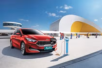 Kia K3 EV 2021 chạy 400km/1 lần sạc, từ 637 triệu đồng