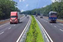 Sẽ giảm 10-30% phí bảo trì đường bộ cho ôtô kinh doanh vận tải