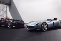 Ngắm hai siêu phẩm đặc biệt, cực mạnh Ferrari vừa ra mắt