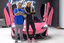 Siêu xe McLaren 570S Spider “toàn màu hồng” của Jeffree Star