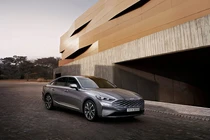 Kia K8 2022 lộ diện, sedan đầu bảng thay thế K7/Cadenza