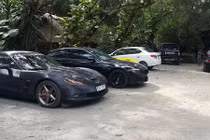 Dàn siêu xe thể thao tiền tỷ chào năm mới ở Sài Gòn