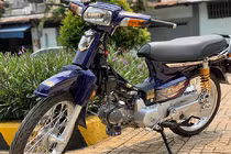 Dân chơi Sài Gòn chi 100 triệu độ Honda Dream "tứ quý 3" 