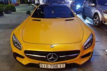 Mercedes-AMG GT S Edition-1 hơn 8 tỷ trên phố Sài Thành