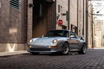 Chiêm ngưỡng Porsche 993 GT2 hàng hiếm hơn 23 tỷ đồng