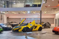 Ngắm showromm siêu xe, xe sang trăm tỷ tại Sài Gòn