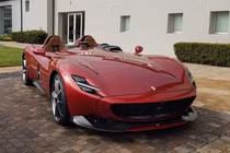 Hoàng tử Malaysia gây sốt khi úp mở siêu xe Ferrari Monza SP2