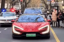 Siêu xe điện YangWang U9 bị phạt vì “nhảy múa” trên phố Trung Quốc