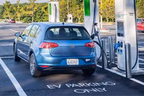 Ủy ban Châu Âu cấm ôtô động cơ đốt từ năm 2035