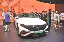 Mercedes-EQS đang giảm giá kịch sàn tại Trung Quốc vì quá ế