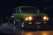 Range Rover cổ điển độ xe điện đắt ngang Rolls-Royce Cullinan mới