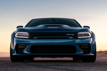 Dodge Charger SRT Hellcat 2020 - chiếc sedan mạnh nhất hành tinh