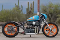 Harley Sportster độ cực độc với dàn áo “xì tin“