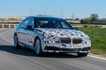 BMW 7 Series mới: “Siêu nhẹ, siêu hiện đại“