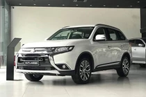 Mitsubishi Outlander 2019 "xả hàng", giảm 160 triệu tại Việt Nam
