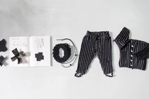 Kỳ thú loại quần áo có thể “lớn” theo bé con