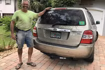 Toyota Highlander chạy 1,6 triệu km bị hỏng do bão được tặng xe mới