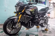 Xe môtô Suzuki B-King "độ khủng" của dân chơi Sài Gòn