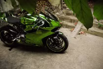 Ducati 899 Panigale “độ áo xanh” cực độc tại Sài Gòn