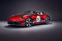 "Soi" quá trình tạo siêu xe Porsche 911 Targa 4S Heritage Design