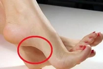 Những màn đánh ghen trên phim khi 'tiểu tam' bị lừa ê chề