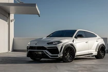 Lamborghini Urus to lớn và mạnh mẽ hơn nhờ 1016 Industries