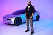 WayRay Holograktor - chiếc ôtô hoàn hảo cho dịch vụ gọi xe