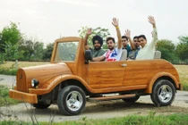 “Siêu xe” bằng gỗ tại Ấn Độ được tạo ra từ tay thợ mộc