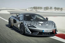Ra mắt siêu xe McLaren 620R 2020 "người anh em" 570S GT4