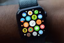 Vì sao đồng hồ thông minh Apple Watch không “chết”?