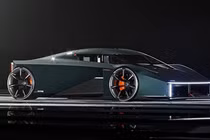 Hãng Koenigsegg chào hàng siêu xe 3 chỗ ngồi, 700 mã lực