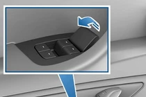 Tài xế bị nhốt trong chiếc Tesla Model Y vì xe hết pin