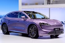 "Soi" Luxeed R7 EREV giá 818 triệu đồng của Huawei và Chery 