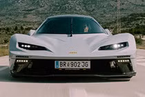 Hãng xe máy KTM ra mắt siêu xe X-Bow GT-XR hơn 7 tỷ đồng