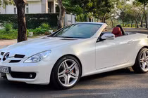 Xe sang Mercedes-Benz SLK 350 mui trần chỉ 888 triệu ở Sài Gòn