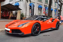 Ngắm Ferrari 488 GTB độ Novitec Rosso "hàng hiếm" trên phố Sài Gòn