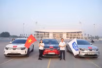 Người dùng Việt "thử lửa" VinFast VF8 bằng chuyến viễn du Tây Tạng