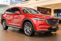 Mazda CX-8 tại Việt Nam bán ra chưa đến 900 triệu đồng