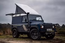 Land Rover Defender cổ điển "biến hình" xe cắm trại tiện ích