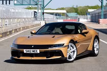 Ferrari 12Cilindri hơn 11 tỷ màu siêu độc của Youtuber Shmee150