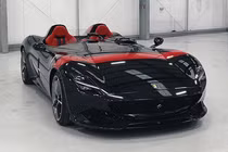 Vua đầu bếp Gordon Ramsay “tậu” siêu xe Ferrari Monza SP2